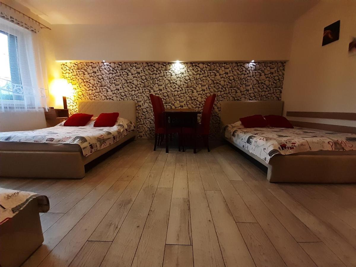 Pokoje Goscinne "Lenka" Ciechocinek Buitenkant foto