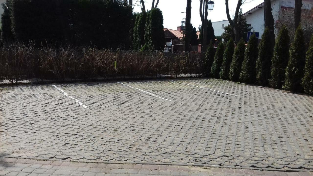 Pokoje Goscinne "Lenka" Ciechocinek Buitenkant foto