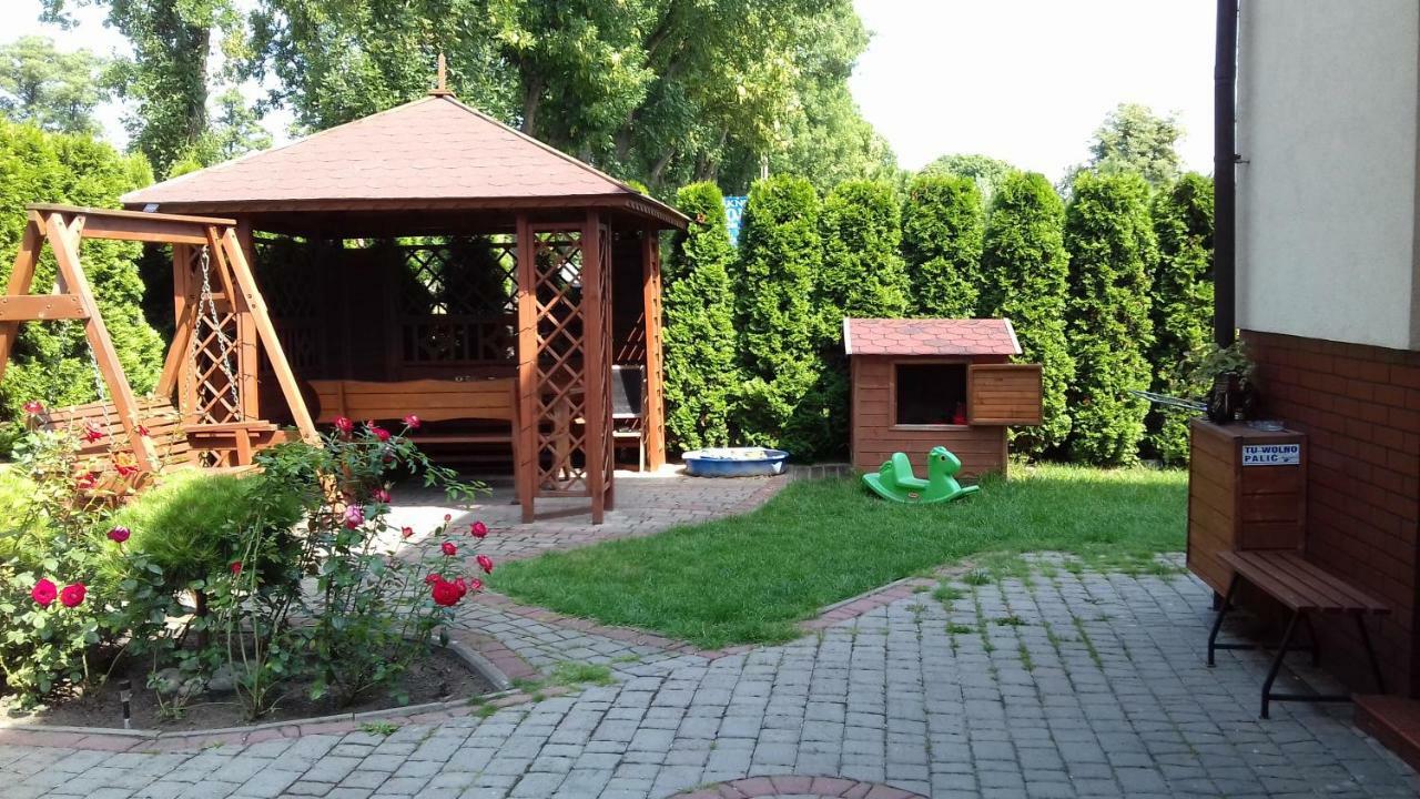 Pokoje Goscinne "Lenka" Ciechocinek Buitenkant foto